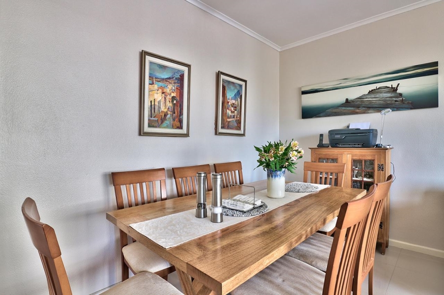 1 Bedroom Property for Sale in Green Point Western Cape